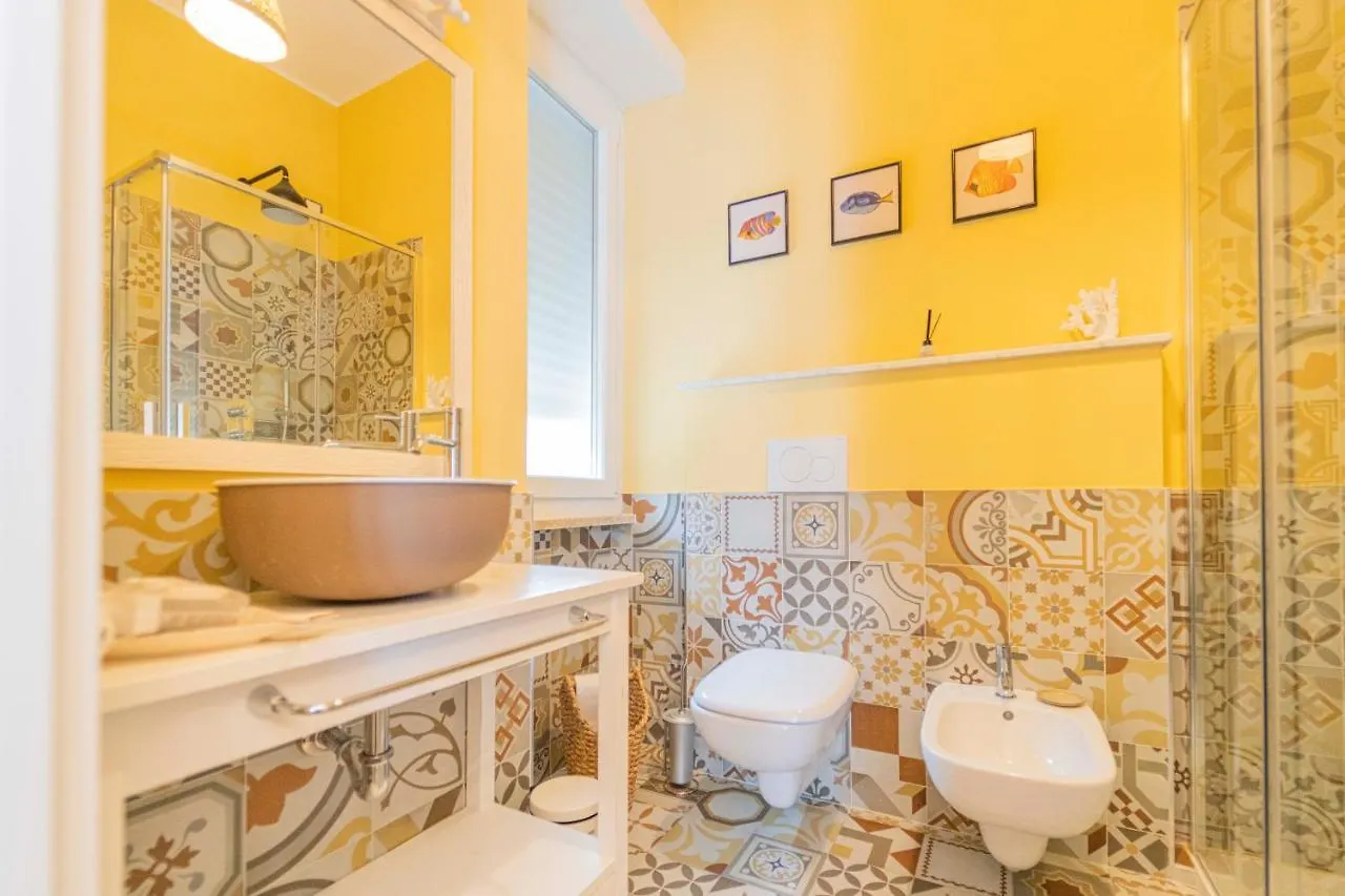 Guest house 102-103 Affittacamere A Ca Mea Lerici 200 Metri Dal Mare E Spiaggia Italy